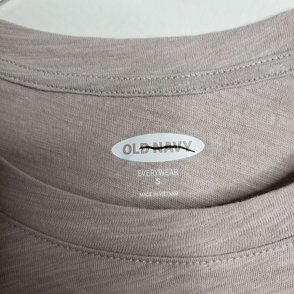 Old Navy Everywear Tee Short Sleeve Pale Pink Women's Size Small T-Shirt NWOT - Picture 3 of 8